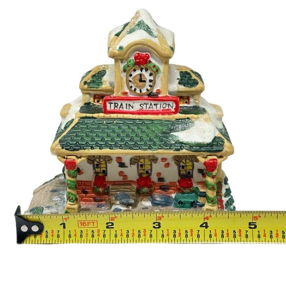 Cobblestone Corners Christmas Village Train Station 2003 Town Clock - Picture 5 of 7